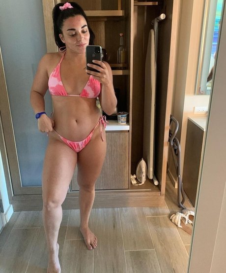 Naken lekkede OnlyFans-bilde av Deonna Purrazzo