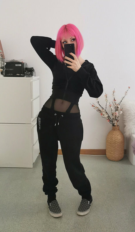 Foto di nudo di fuga di OnlyFans di Shiroktsne