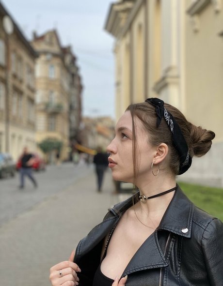 Charminggirl