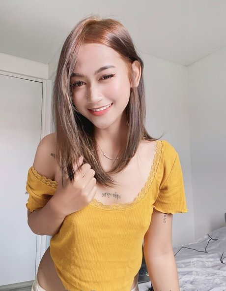 Photo nue de fuite OnlyFans de Littlebabyhazel