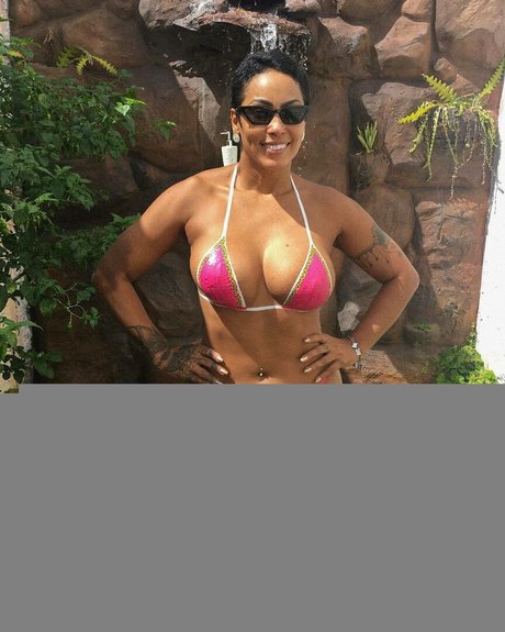 Nacktes geleaktes OnlyFans-Foto von Rosiane Pinheiro