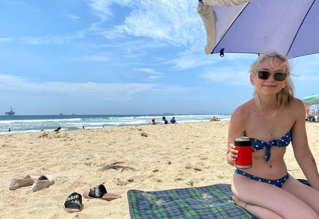 Emily Kinney OnlyFans