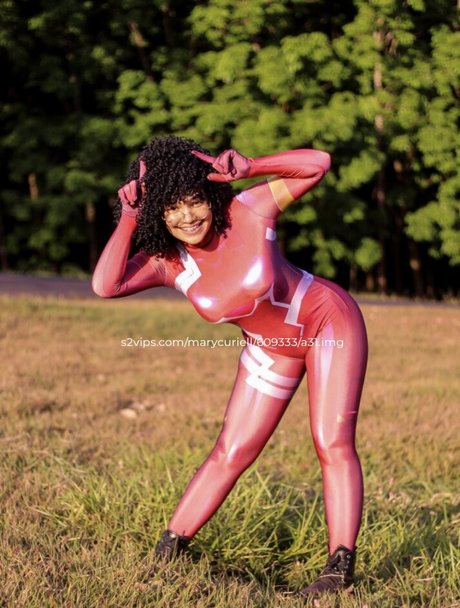 Nahá fotka uniklých OnlyFans od Marycuriell