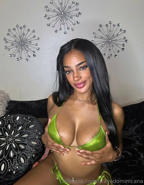 Naken lekkede OnlyFans-bilde av Drayadominicana