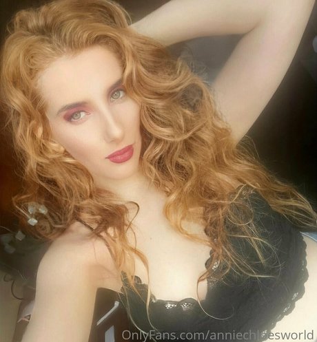 Anniechloesworld OnlyFans泄露裸照