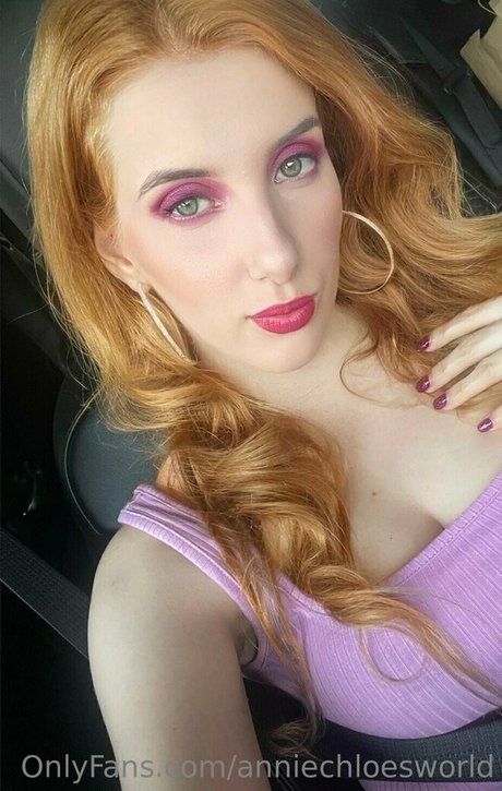 Nahá fotka uniklých OnlyFans od Anniechloesworld