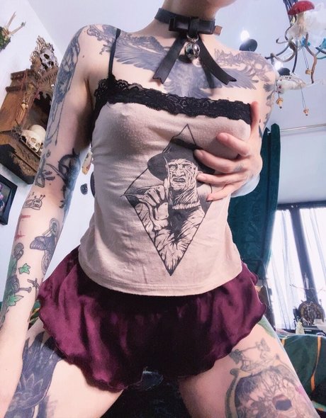 Naken lekkede OnlyFans-bilde av Faerieblossom