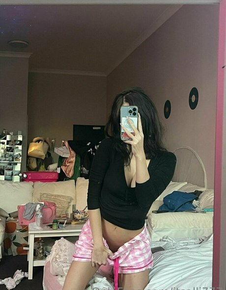 Foto di nudo di fuga di OnlyFans di Alliyah