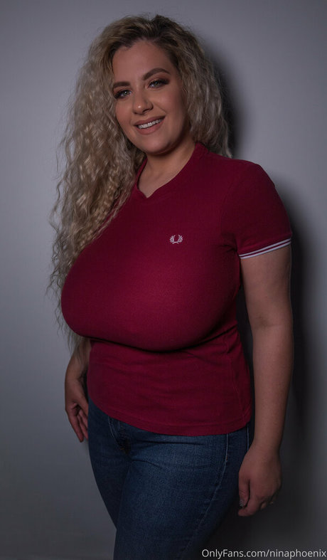 Nina Phoenix