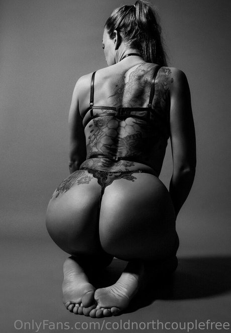Nahá fotka uniklých OnlyFans od Coldnorthcouplefree