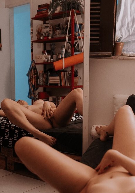 Naken läckt OnlyFans-bild av Amanda Maria