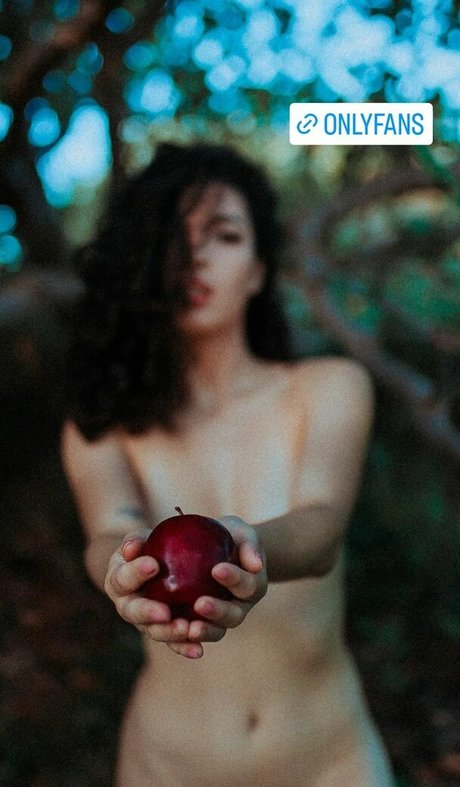 Amanda Maria