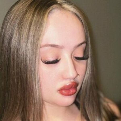 Naken läckt OnlyFans-bild av Naomi Hacket