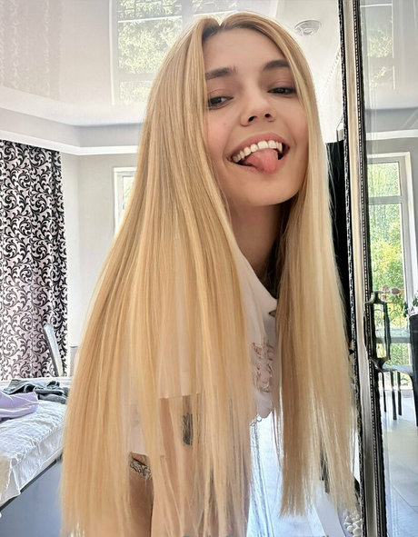 Nahá fotka uniklých OnlyFans od Karishax