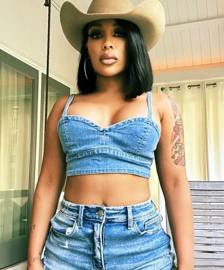 Alaston vuotanut OnlyFans-kuva K Michelle