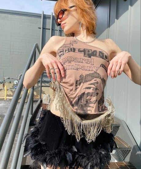 Naakte gelekte OnlyFans-foto van Riley Rodriguez