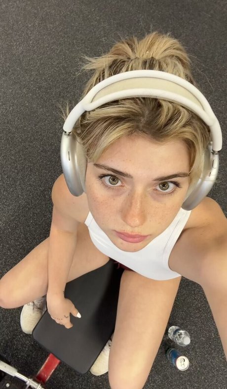 Nahá fotka uniklých OnlyFans od Faith Ordway