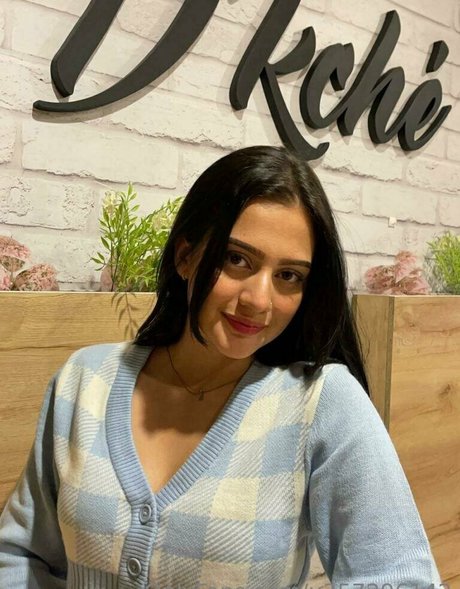 Alaston vuotanut OnlyFans-kuva Karinafernandez