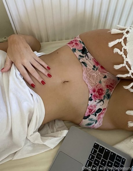 Обнаженная фотография утечки OnlyFans от Milanaasuna