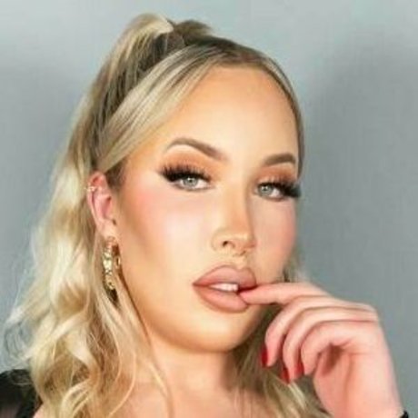 Naken läckt OnlyFans-bild av Naomi4freeclosed