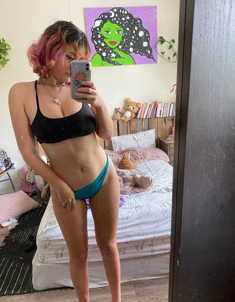 Oatmilkmommy  nude leaked OnlyFans photo
