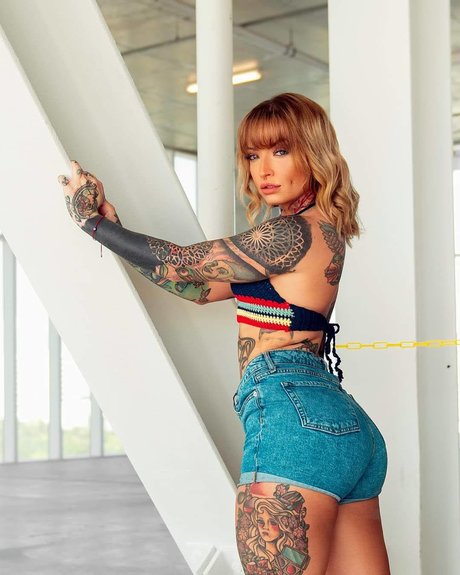 Naken läckt OnlyFans-bild av Vany Vicious