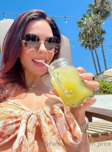 Nacktes geleaktes OnlyFans-Foto von Kirsten Price