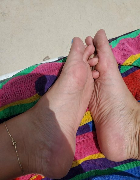 Sweetfeet2187