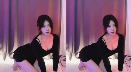 Photo nue de fuite OnlyFans de Woohankyung