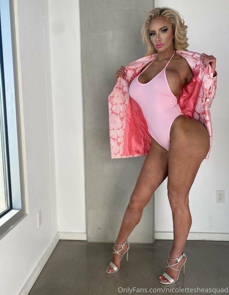 Nahá fotka uniklých OnlyFans od Nicolettesheasquad