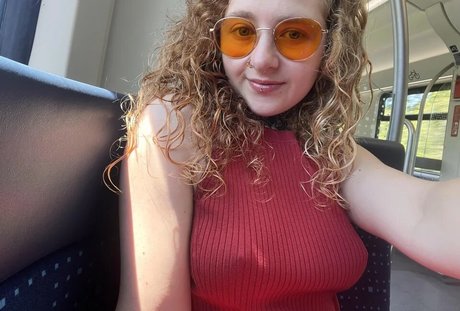 Naken läckt OnlyFans-bild av Maryjane Auryn