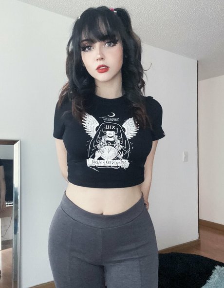 Alaston vuotanut OnlyFans-kuva Itsmidna