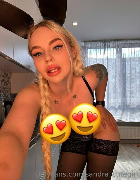 Sandracutegirl