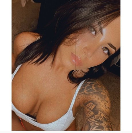 Naken läckt OnlyFans-bild av Missl0vely91