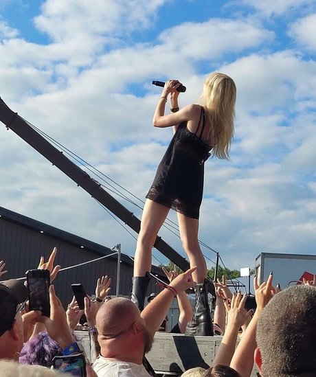 Taylor Momsen