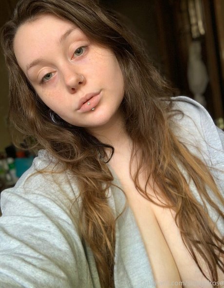 Sluttylilrose OnlyFans