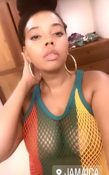 Angela Simmons
