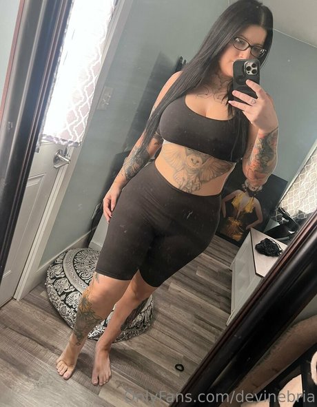 Devinebria