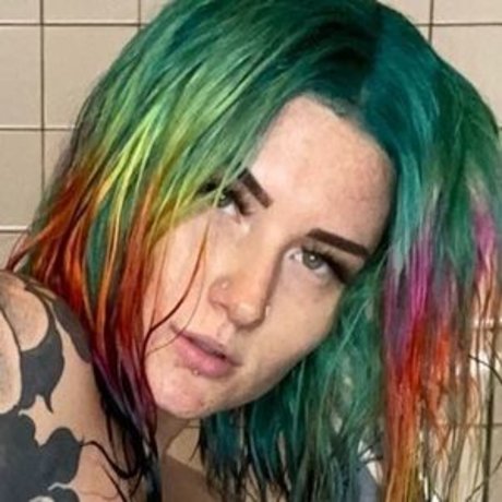 Naken läckt OnlyFans-bild av Rio Sierhaus
