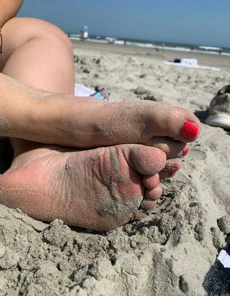 Hernylonfeetfree