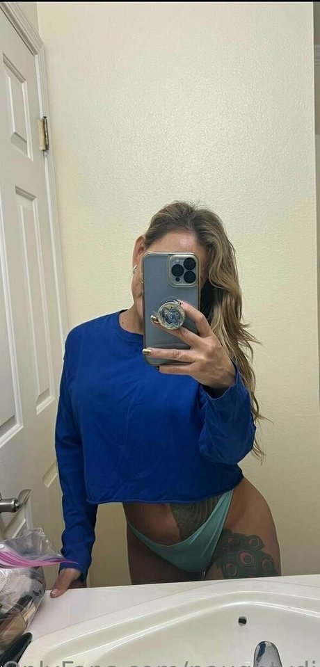 Naughtydiamond11
