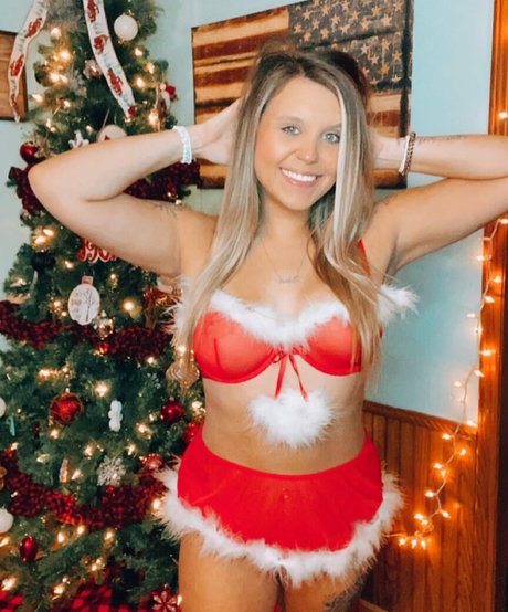 Hotblondie95