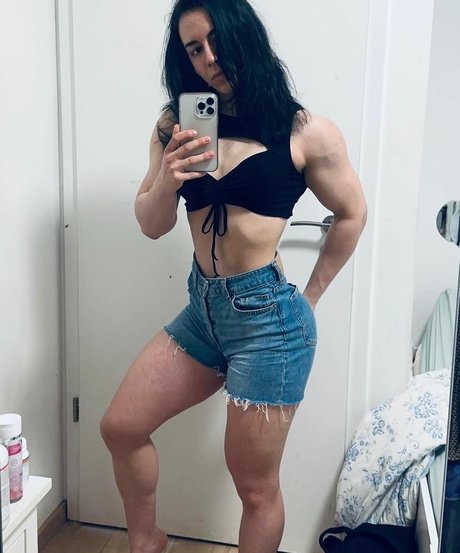 Courtney01