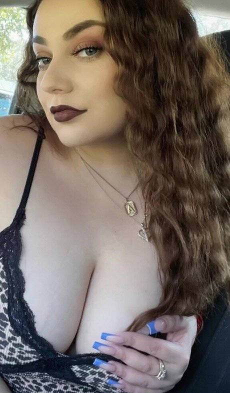 Alaston vuotanut OnlyFans-kuva Earth2chii