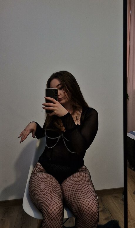 Обнаженная фотография утечки OnlyFans от Alisa