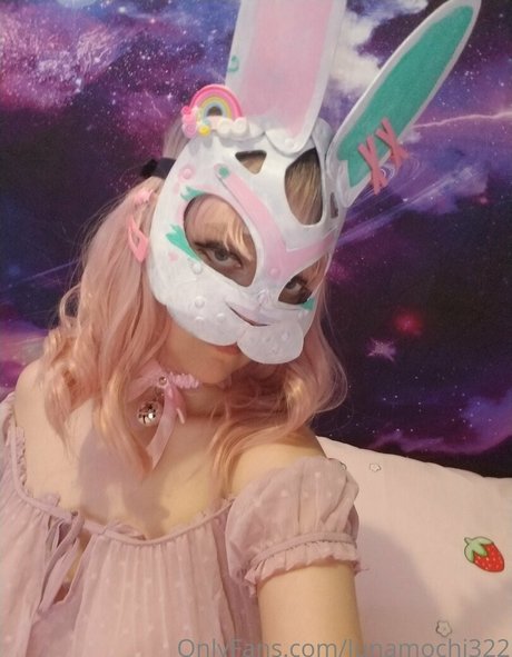 Naken läckt OnlyFans-bild av Lunamochi322