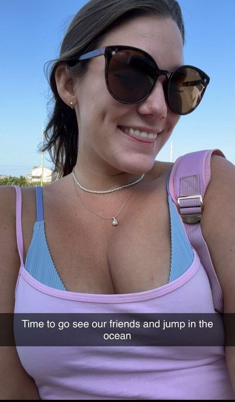 Обнаженная фотография утечки OnlyFans от Milanka Bee Milankabee