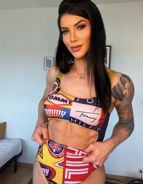 Foto di nudo di fuga di OnlyFans di Victoria Carvalho
