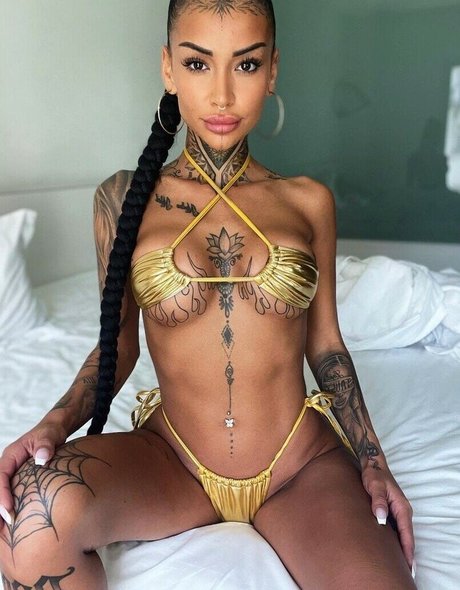 Naken läckt OnlyFans-bild av Iinkiira
