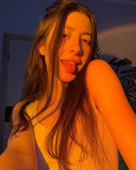 Naken läckt OnlyFans-bild av Mia Reed Miareeed